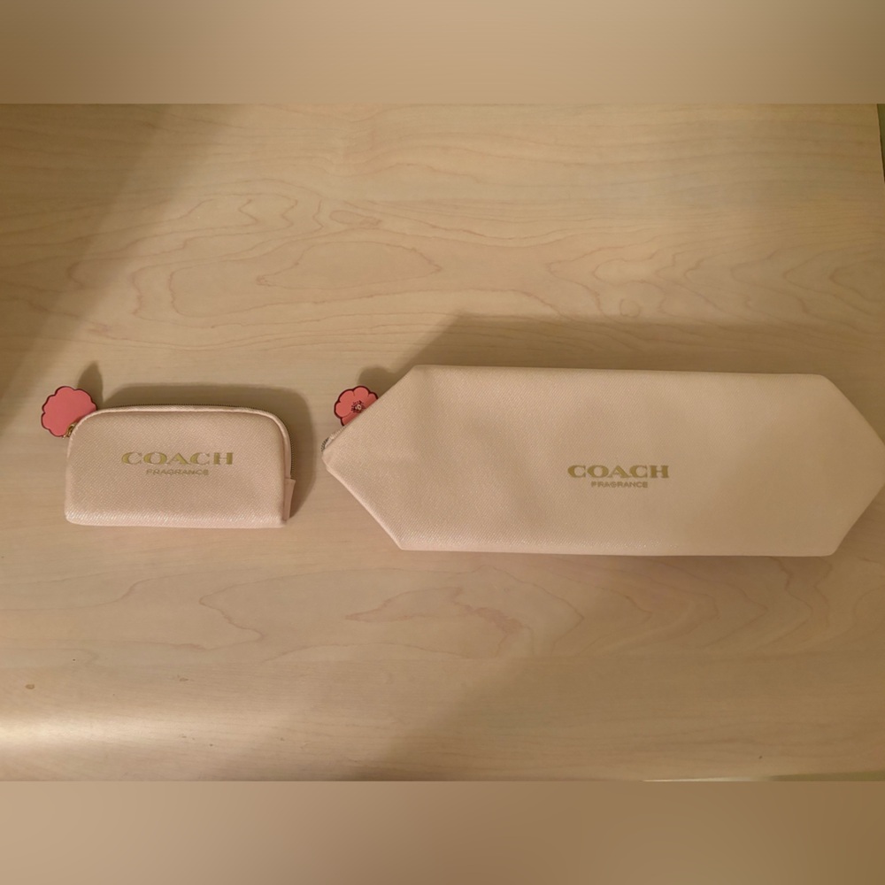 Sale! New Coach Creamy White Iridescent Cosmetic Bag & Flower Detail & Pouch Set